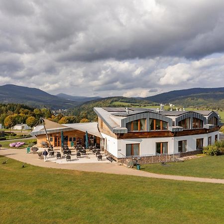 Grund Resort Golf And Ski Mlade Buky Exterior photo